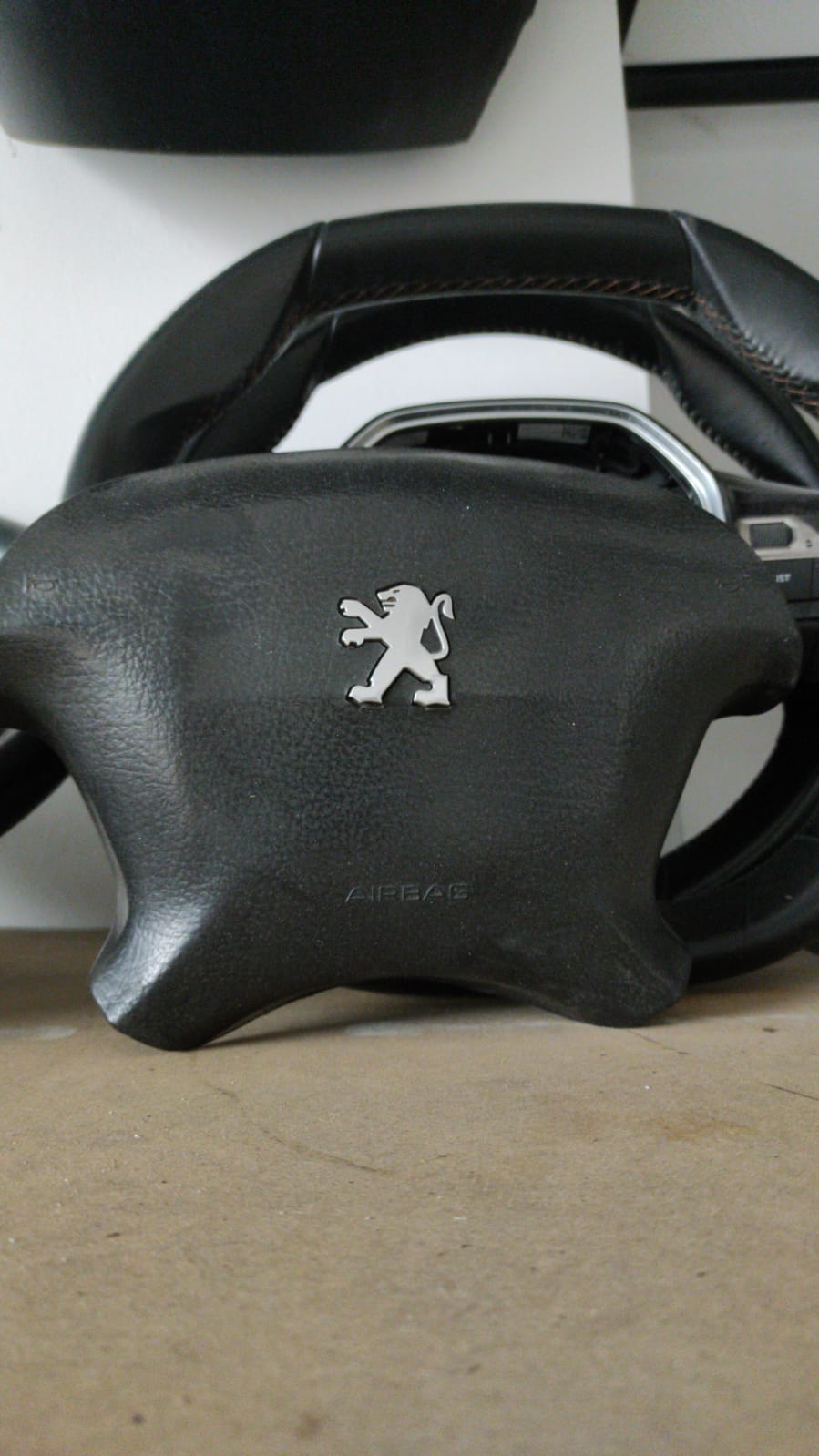 peugeot-406-cikma-orjinal-airbag Peugeot 406 Çıkma Orjinal Airbag