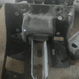 Peugeot 301 Çıkma Orjinal Şanzıman Takozu