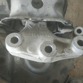 Peugeot 301 1.6 Dizel Çıkma Orjinal Sağ Motor Kulağı