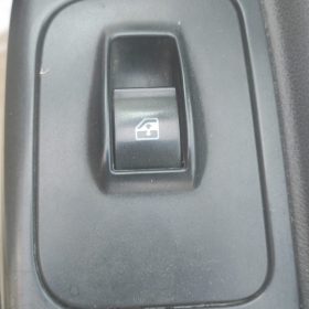 Peugeot Bipper Çıkma Orjinal Sağ Ön Cam Düğmesi