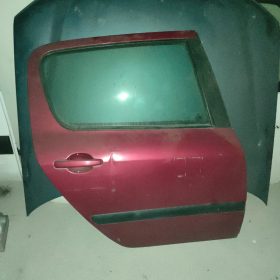 Peugeot 307 Çıkma Orjinal Sağ Arka Kapı