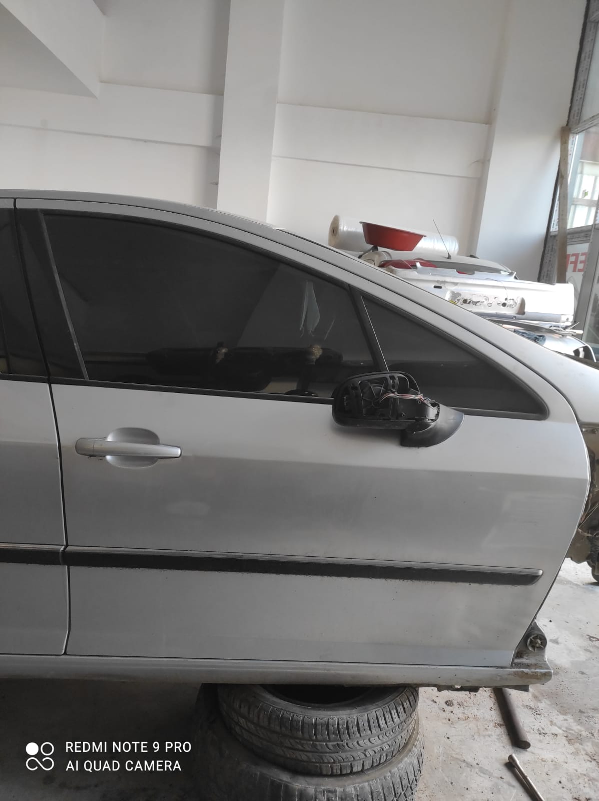 peugeot-407-cikma-orjinal-sag-ön-kapi Peugeot 407 Çıkma Orjinal Sağ Ön Kapı