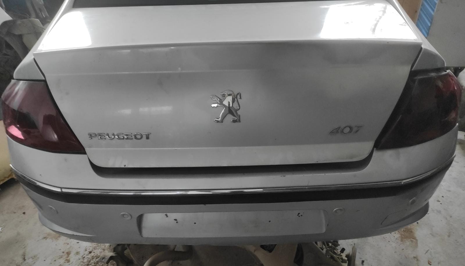 peugeot-407-cikma-orjinal-bagaj-kapagi Peugeot 407 Çıkma Orjinal Bagaj Kapağı