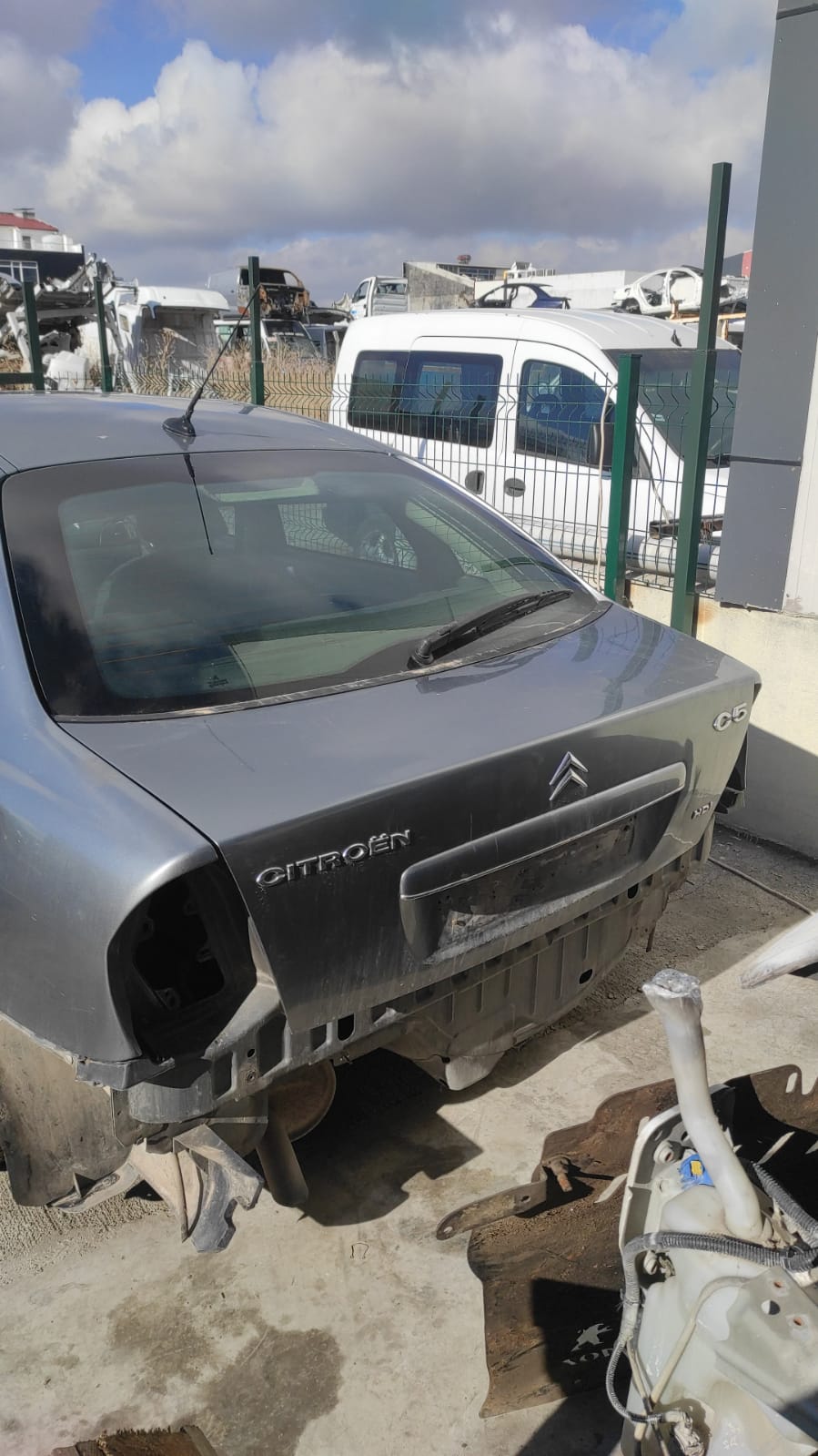 citroen-c5-cikma-orjinal-bagaj-kapagi Citroen C5 Çıkma Orjinal Bagaj Kapağı