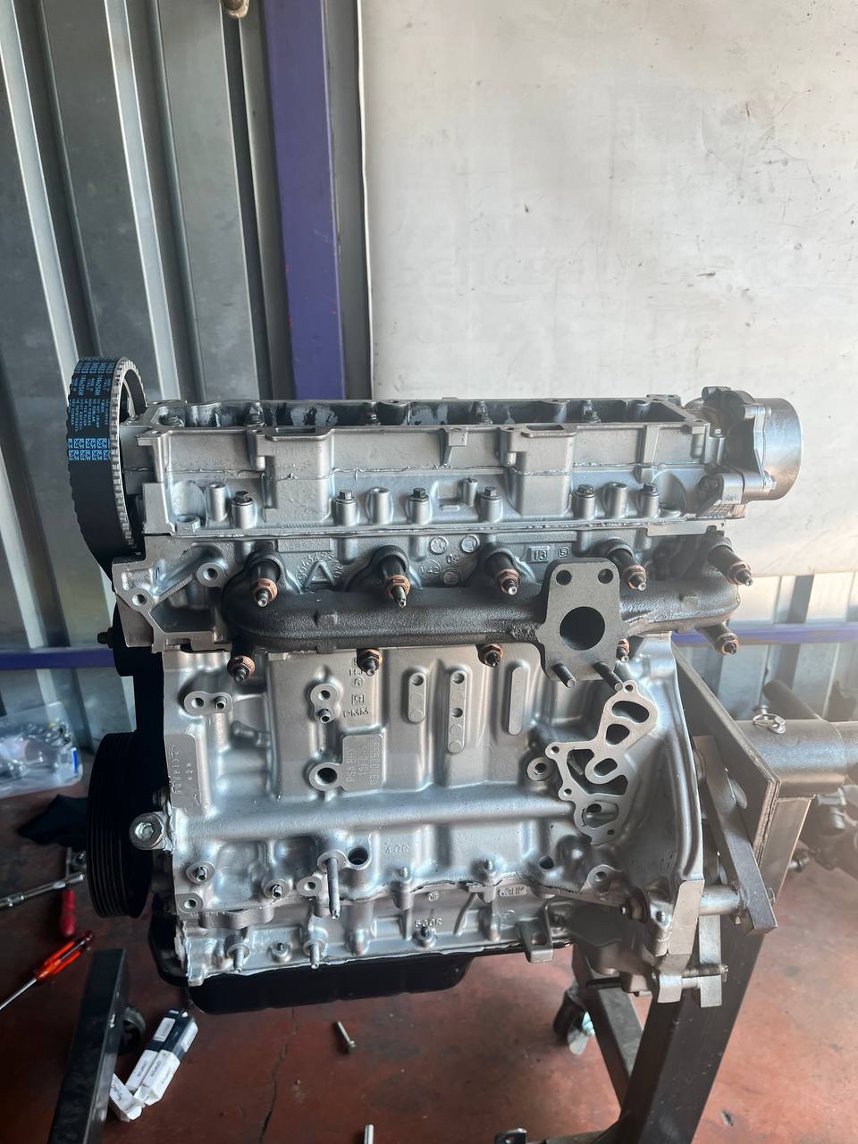 Peugeot 207 1.4 dizel DV 4 komple motor Peugeot 207 1.4 dizel DV 4 komple motor