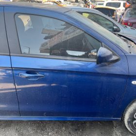 Peugeot 301 sağ ön kapı çıkma orijinal