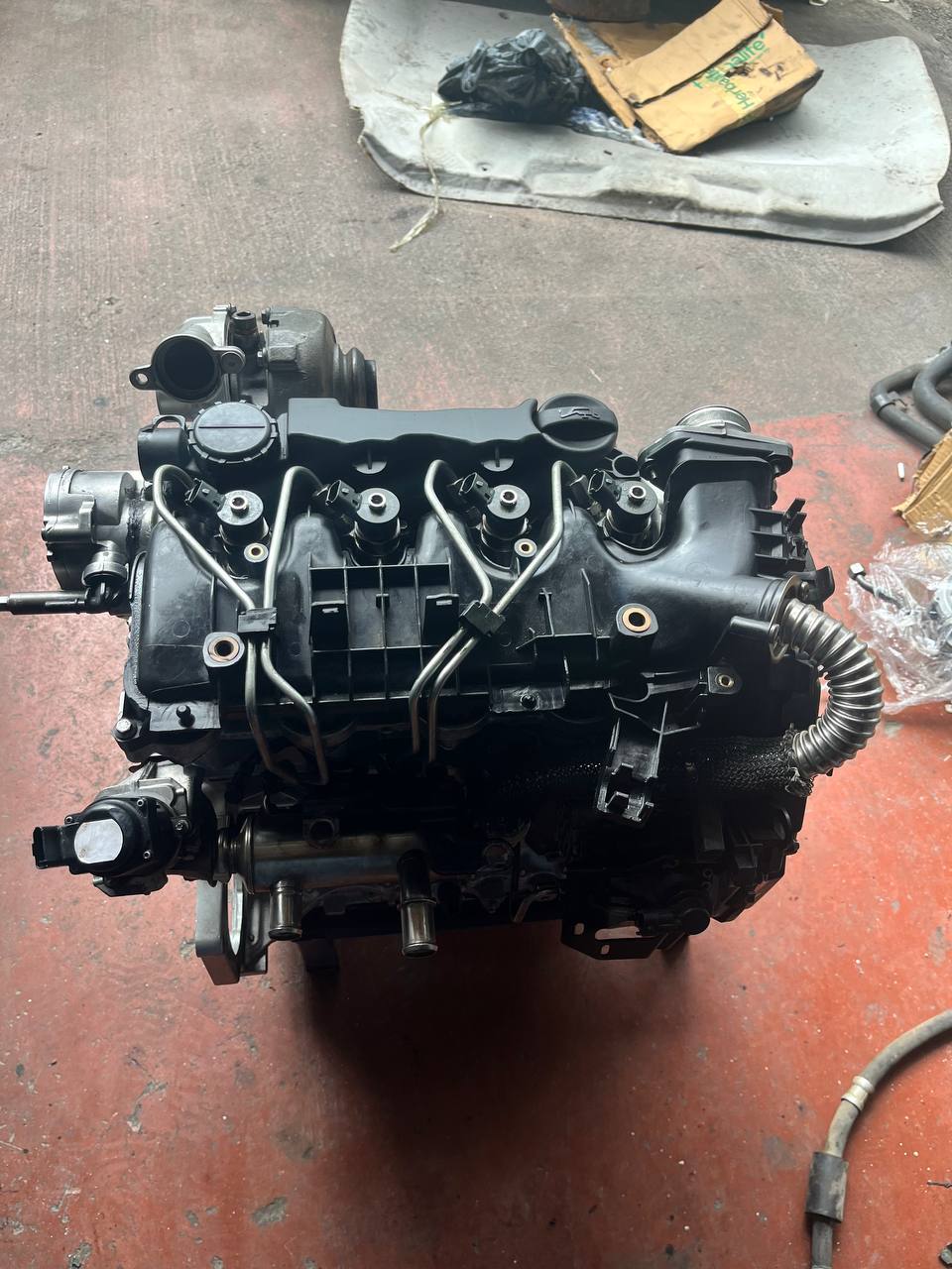 Peugeot 407 1.6 hdi Çıkma motor Peugeot 407 1.6 hdi Çıkma motor